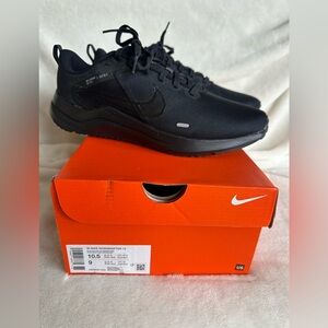 Brand NEW Nike Downshifter 12 Men’s size 9 Women’s size 10.5
